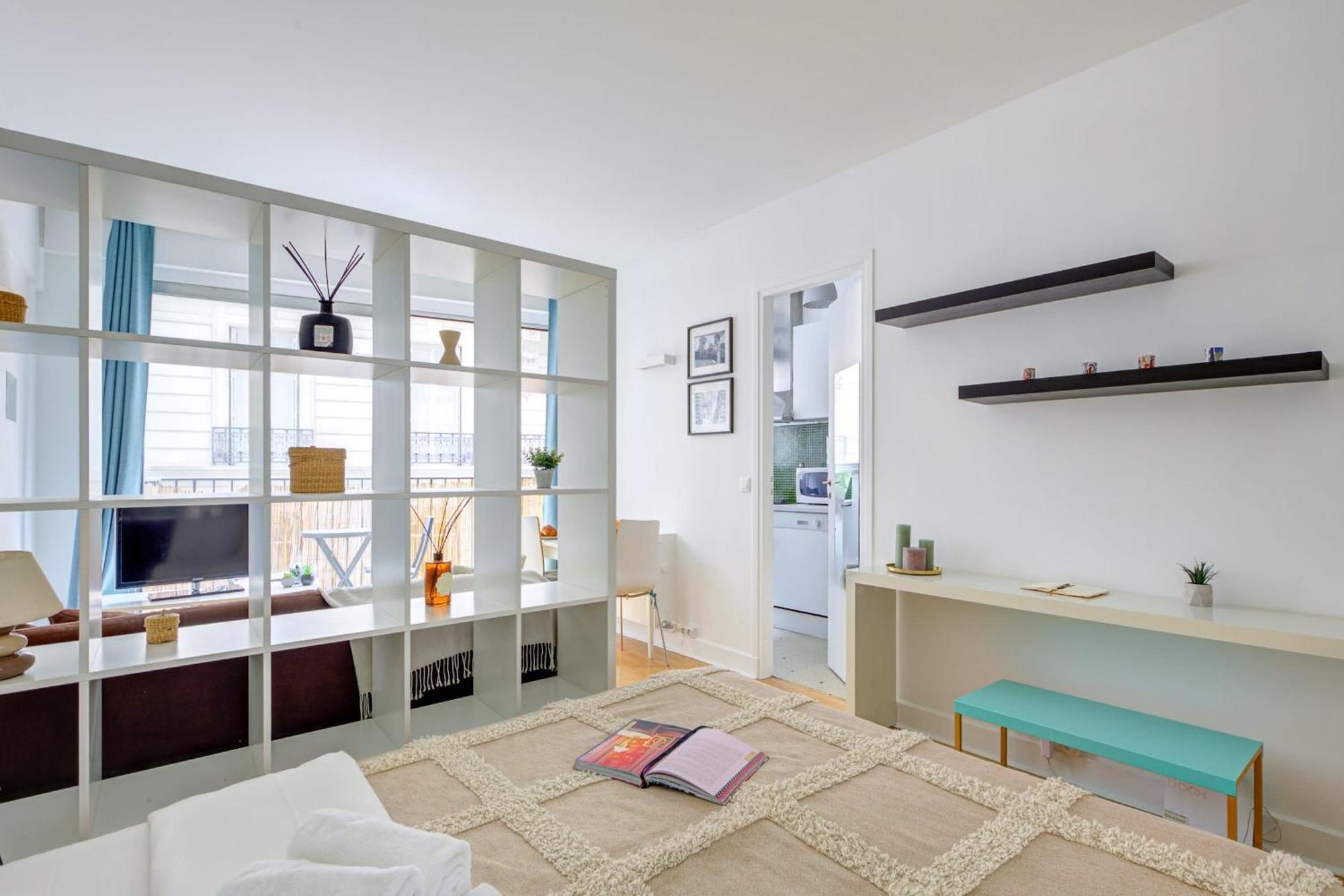 St Germain & Le Bon Marche With Balcony - Cityapartmentstay ปารีส ภายนอก รูปภาพ